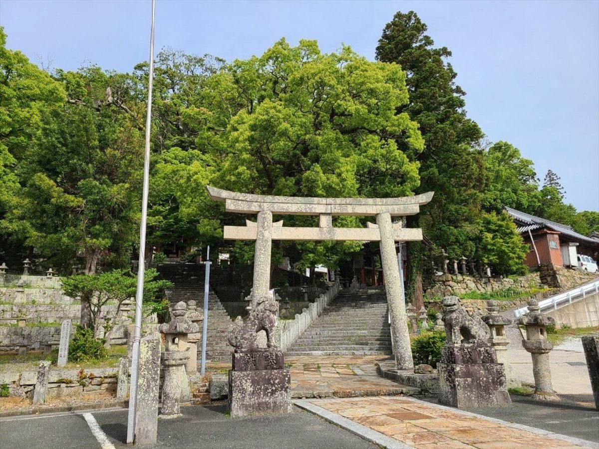 厳原八幡宮神社
