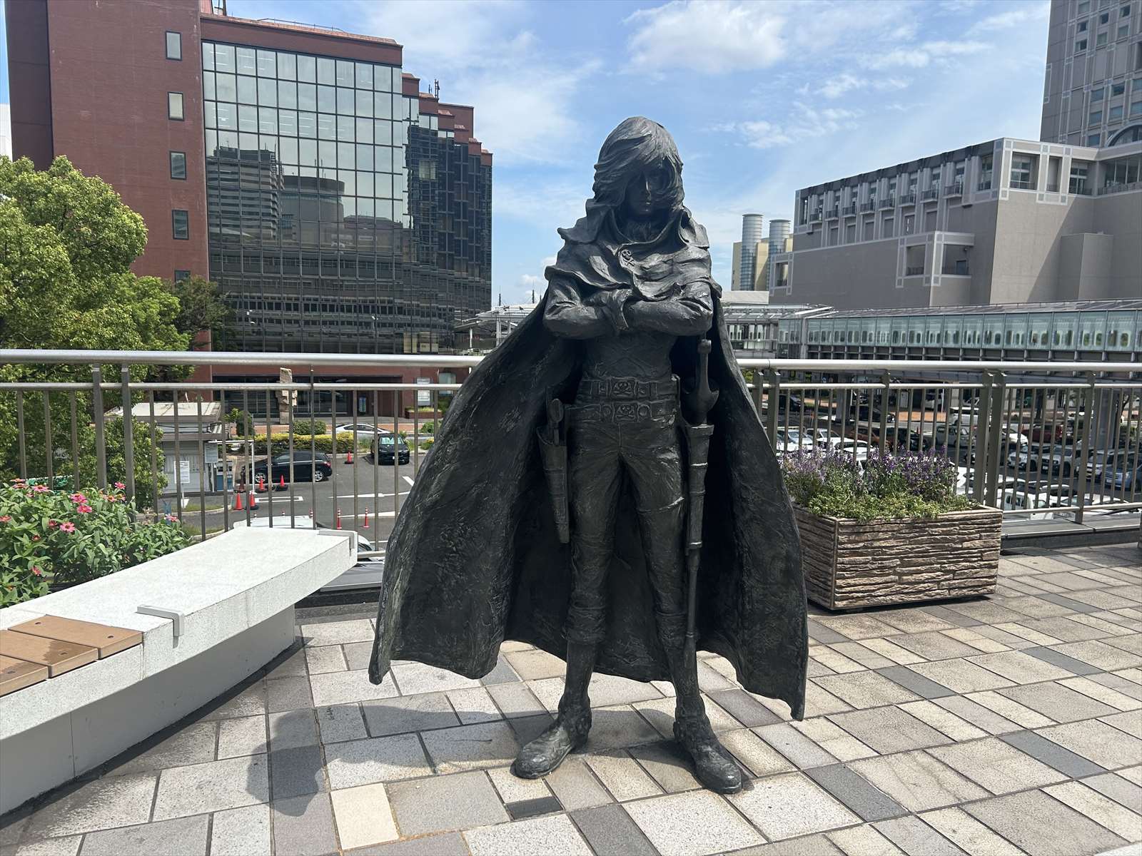 宇宙海賊キャプテンハーロックの銅像