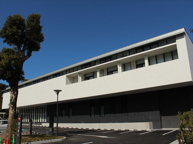 諫早市美術・歴史館